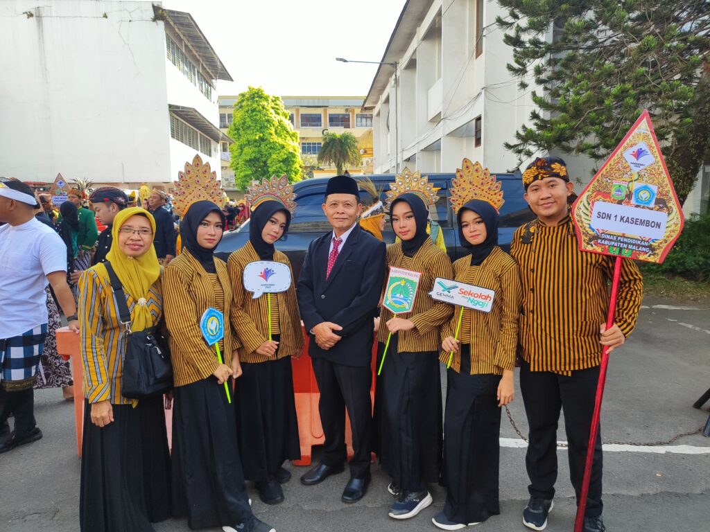 Tercatat Menjadi Calon Sekolah Unggulan SD Negeri 1 Kasembon Diundang Meriahkan Upacara Hardiknas
